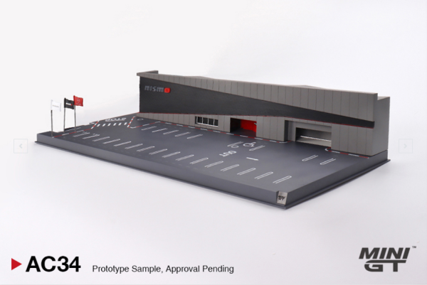 MGTAC34 - Diorama Nissan Motosport et Customizing Nismo centre d'opération 2024 - 1