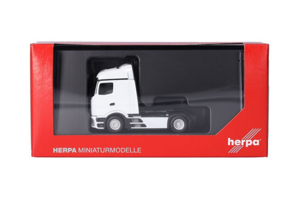 IMC MODELS, MERCEDES ACTROS GIGASPACE 4x2 EKB VAN DRIEL, échelle 1/50