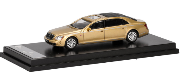 HER87MC000024 - MAYBACH 62S 2002 gold - 1