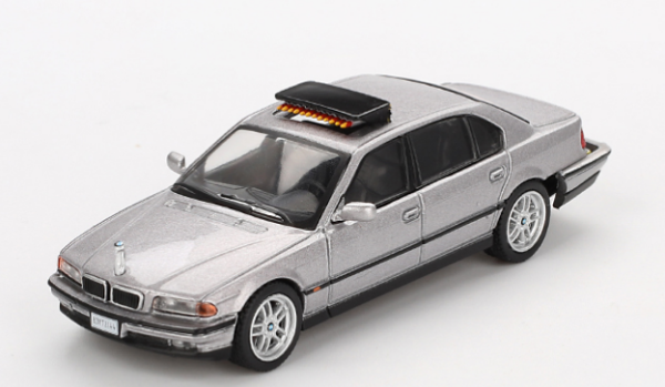 MGT00902-007G - BMW 750 IL E39 Tomorrow Never Dies packaging version allemande 1997 - 1