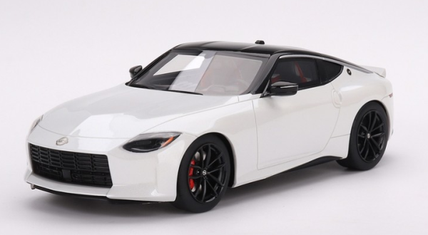 TS0391 - NISSAN Z Performance 2023 Everest blanc LHD - 1