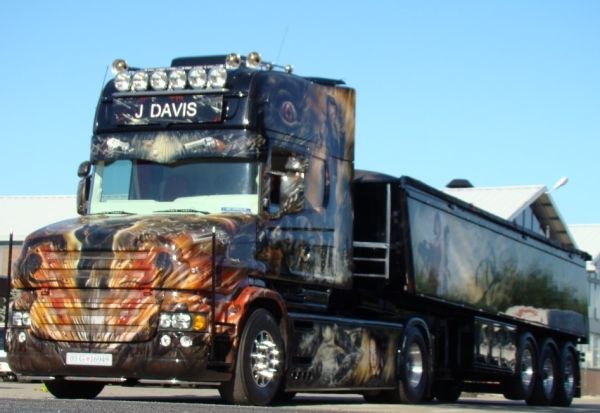 Figurine SCANIA T5 Torpedo Topline 4x2 avec semi benne 3 essieux