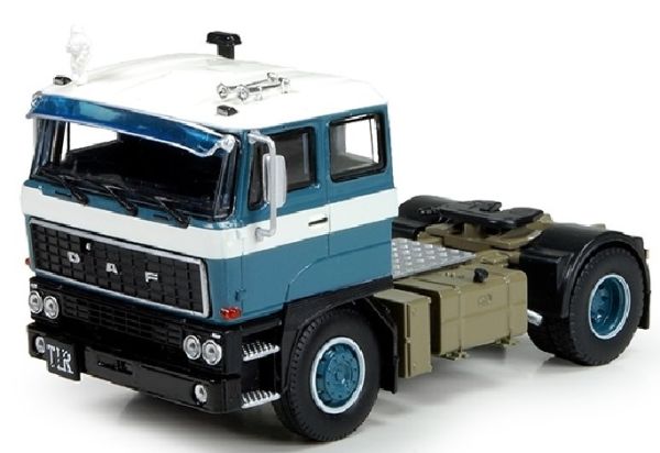 TEK71636 - DAF 2800 4x2 avec cabine de couchage - 1