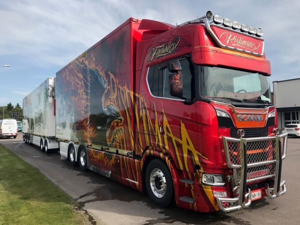 Figurine SCANIA S-serie Highline porteur avec combi dolly et