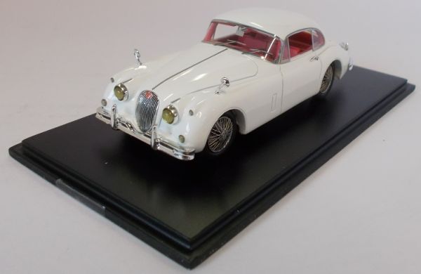 TWINT01.0523 - JAGUAR XK 150 1958 blanche - 1