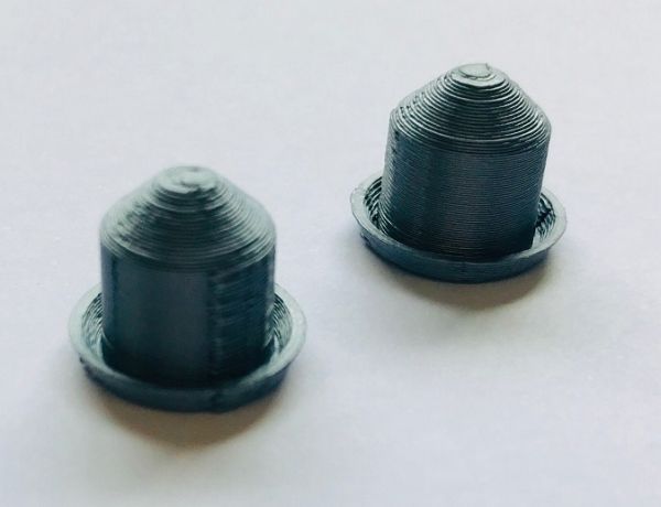 UM196 - 2 abreuvoirs à volaille en Miniature - 1