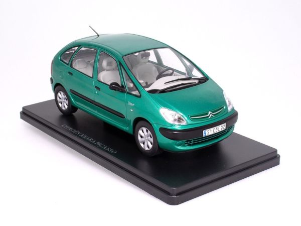 G111V059 - CITROEN Xsara Picasso vert - 1