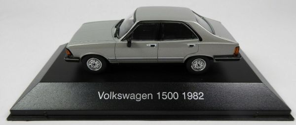 MAGARG45 - VOLKSWAGEN 1500 1982 grise berline 4 portes vendue sous blister - 1