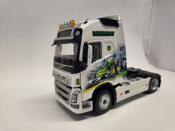 CW0132 - VOLVO 4x2 JOHN DEERE Doubleday - 1
