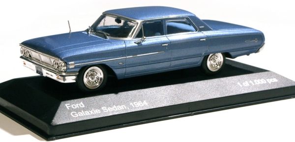 WBX132 - FORD Galaxie Custom 500 4 portes sedan 1964 bleue métal - 1