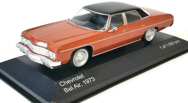 WBX187 - CHEVROLET Bel Air 1973 rose métal toit noir - 1