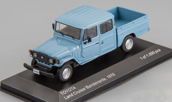 WBX255 - TOYOTA Landcruiser pick-up 1976 bleu - 1