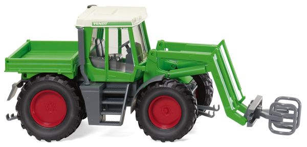 WIK038003 - FENDT Xylon avec pince à balles - 1