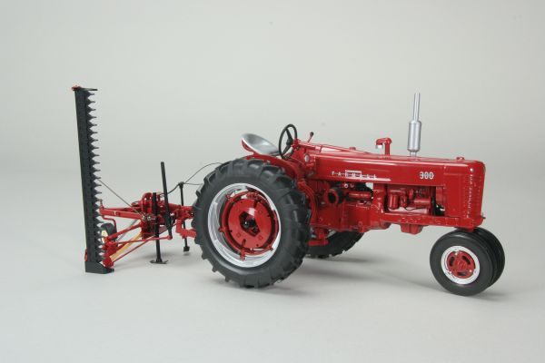 ZJD1803 - FARMALL 300 avec faucheuse - 1