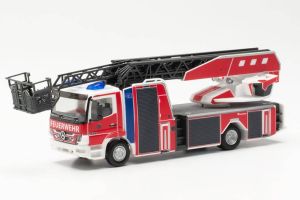 MERCEDES ATEGO ROSENBAUER avec échelle tournante POMPIERS DE BRÊME