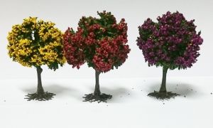 3 arbres fleuris 6 cm