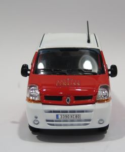 ELI114402 - RENAULT Master - Cirque Arlette GRUSS 2011 rouge