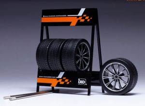 IXO18SET028W - Rack de 4 pneus RS3 avec jantes argent