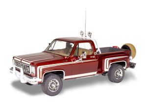 REV14486 - CHEVY Sport Stepside 76 à assembler
