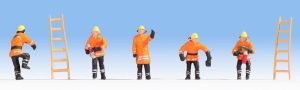 Pompiers en tenues oranges