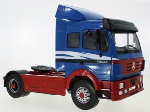 MOD18138 - MERCEDES 1853 SKII 1994 4x2 Bleu et rouge