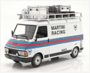 FIAT 242 MARTINI RALLYE TEAM véhicule assistance
