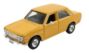 MST31518JAUNE - DATSUN 510 1971 jaune
