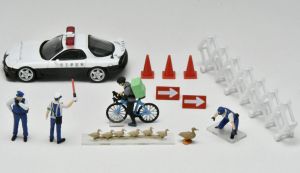 TOM328544 - Scéne de Police 2 avec MAZDA RX-7 Police et accessoires