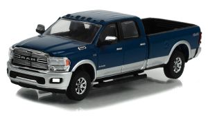 GREEN35250-F - DODGE Ram 2500 Laramie 4x4 2022 de la série ALL TERRAIN sous blister