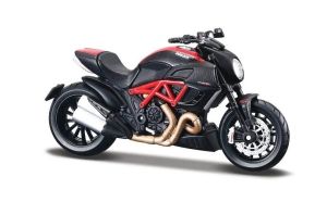 MST39300-G - DUCATI Diavel Carbon noire et rouge