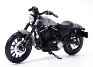 MST39360-A - HARLEY DAVIDSON Sportster Iron 883 2022 gris