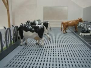 Lot caillebotis  35x12.5cm sans animaux et accessoires