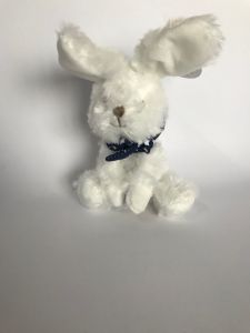 DC3818-05 - Lapin chouchou doudou avec foulard bleu foncé à étoiles