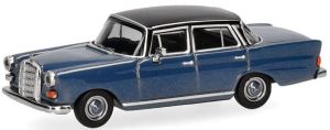 HER430739-004 - MERCEDES BENZ 200 Heckflosse bleu métallique
