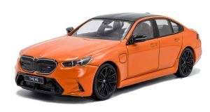 SOL4317552 - BMW M5 2024 Orange feu