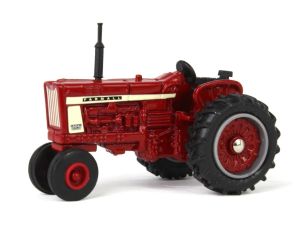ERT44447 - FARMALL 806 sous blister