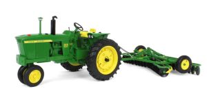 ERT45952 - JOHN DEERE 3010 Diesel avec déchaumeur RW - Série précision Héritage