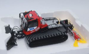JC4806 - Dameuse PISTENBULLY 600 - NAUDERS