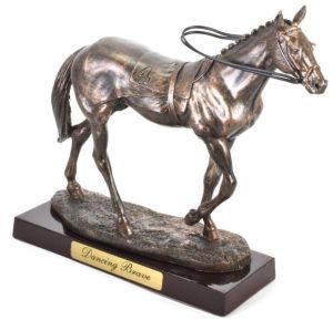 ATL4652116 - Statue cheval de course – Dancing Brave