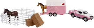 4x4 avec remorque pour chevaux et accessoires