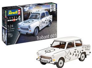 REV67713 - Trabant 601S à assembler et à peindre avec accessoires