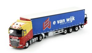 DAF XG 4x2 avec remorque 3 essieux et chariot élévateur E. VANWIJK