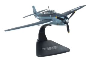 OXFAC132 - GRUMMAN Aenger #83 Blopsy Composite Sqn.76 USS Petrof Bay 1945