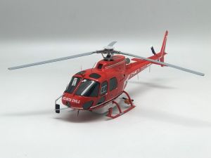 ALERTE0110 - Hélicoptère AS 350 ecureuil sécurité civile version bombardier