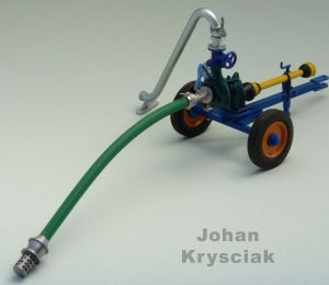 KRYS008 - Pompe d'irrigation CAPRARI trainée. Limitée à 120 exemplaires