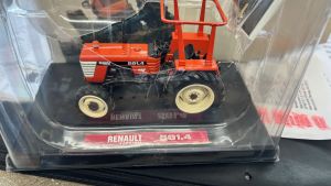 CW0238 - RENAULT Carraro 581.4 - Edition Limitée à 200 ex.