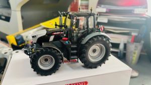 CW0243 - FENDT 728 Vario – Noir jantes grises