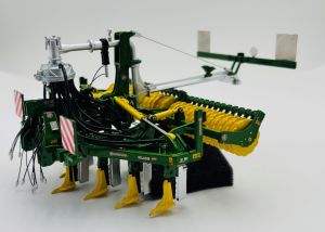 CW0294 - Enfouisseur de lisier OCRAMA Blade 400v vert et jaune - Limité à 40ex.
