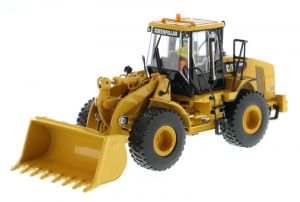 Chargeur CATERPILLAR 950H avec conducteur