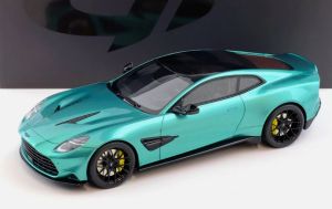 GT551 - ASTON MARTIN Vanquish coupé 2024 vert méallique